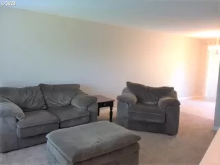 Photo #3: 20529825 Listing 