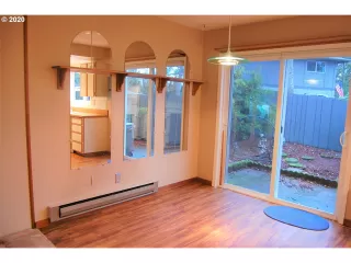 Photo #3: 20530040 Listing