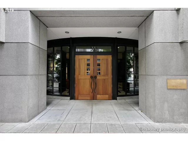 MLS: 20531346 Condo For Sale