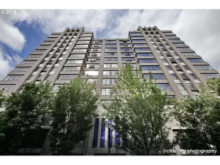 Photo #1: 20531346 Listing 