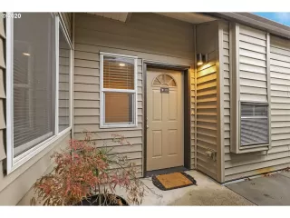 Photo #4: 20531901 Listing