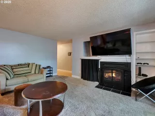 Photo #3: 20532549 Listing