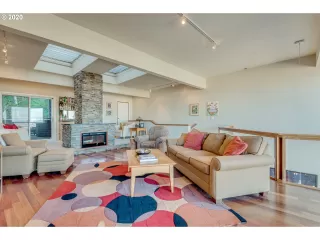 Photo #6: 20534927 Listing 