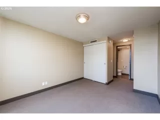 Photo #6: 20535547 Listing 