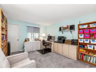 Photo #5: 20536168 Listing