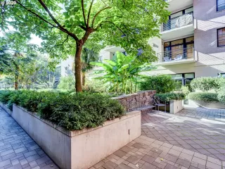 Photo #5: 20536682 Listing