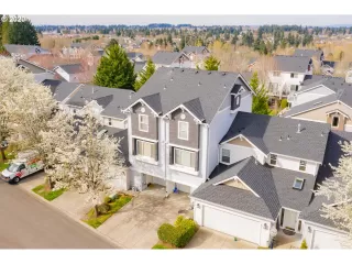 Photo #1: 20536719 Listing