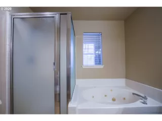 Photo #2: 20537320 Listing