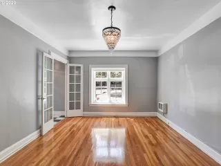 Photo #6: 20537575 Listing 