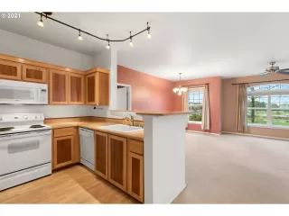 Photo #5: 20538550 Listing 