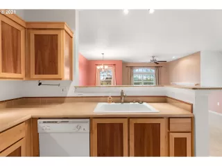 Photo #6: 20538550 Listing 