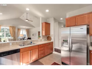 Photo #2: 20538929 Listing 