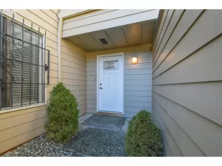 Photo #1: 20539527 Listing 