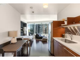 Photo #1: 20540455 Listing 