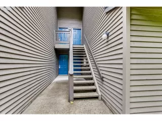 Photo #3: 20540795 Listing