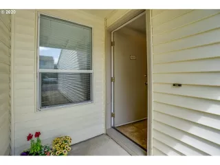 Photo #1: 20540954 Listing