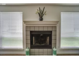 Photo #4: 20540954 Listing