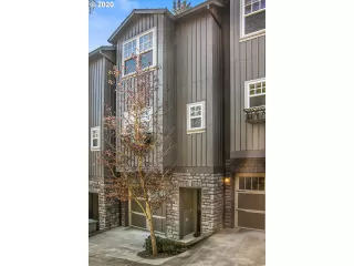 Photo #2: 20541030 Listing