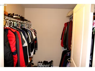 Photo #5: 20541120 Listing