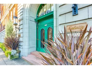 Photo #1: 20541194 Listing