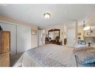 Photo #2: 20542859 Listing 