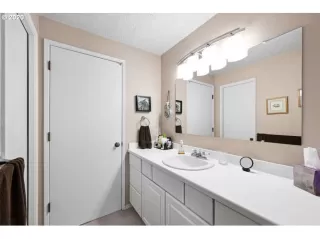 Photo #3: 20542859 Listing 