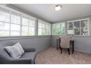 Photo #6: 20543135 Listing