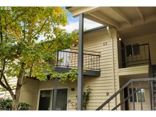 Photo #1: 20543994 Listing