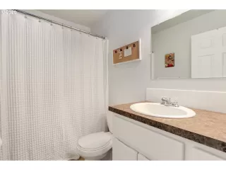 Photo #4: 20543994 Listing