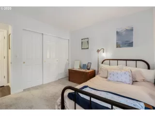 Photo #6: 20543994 Listing