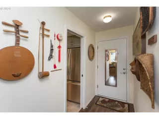 Photo #2: 20544230 Listing