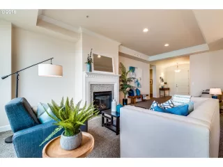 Photo #4: 20544259 Listing