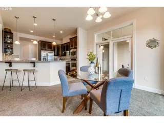 Photo #6: 20544259 Listing