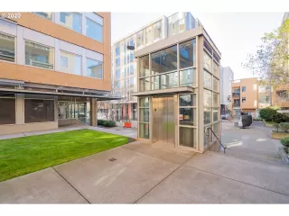 Photo #1: 20544540 Listing