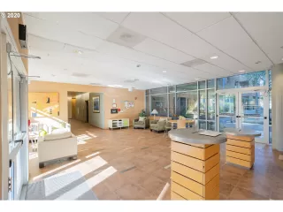 Photo #2: 20544540 Listing