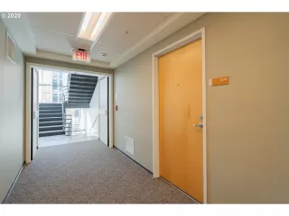 Photo #3: 20544540 Listing