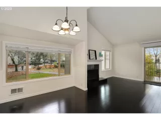 Photo #3: 20545223 Listing 