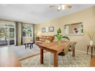 Photo #3: 20545713 Listing