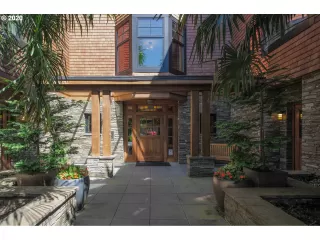 Photo #1: 20545807 Listing