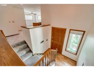 Photo #5: 20546281 Listing
