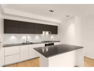 Photo #1: 20547291 Listing