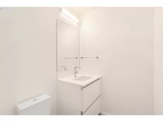 Photo #3: 20547291 Listing