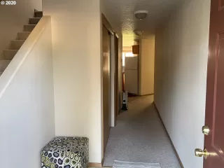 Photo #1: 20547653 Listing