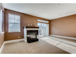 Photo #5: 20547861 Listing 