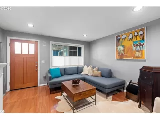 Photo #4: 20548133 Listing 