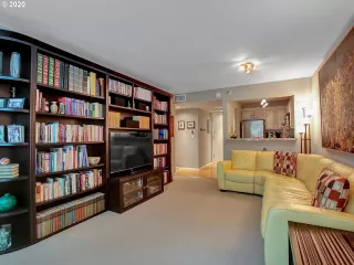 Photo #5: 20548428 Listing 