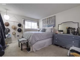 Photo #3: 20549296 Listing