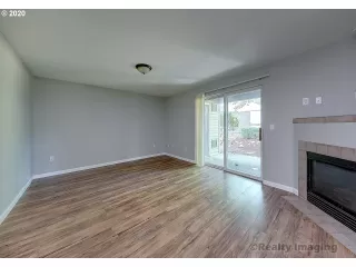 Photo #1: 20549474 Listing