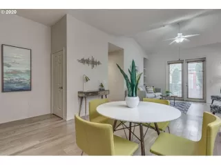 Photo #3: 20551289 Listing