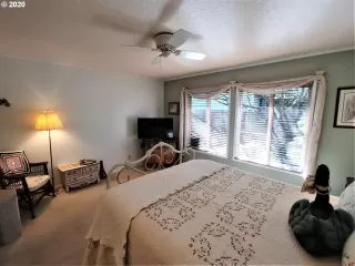 Photo #5: 20551465 Listing 